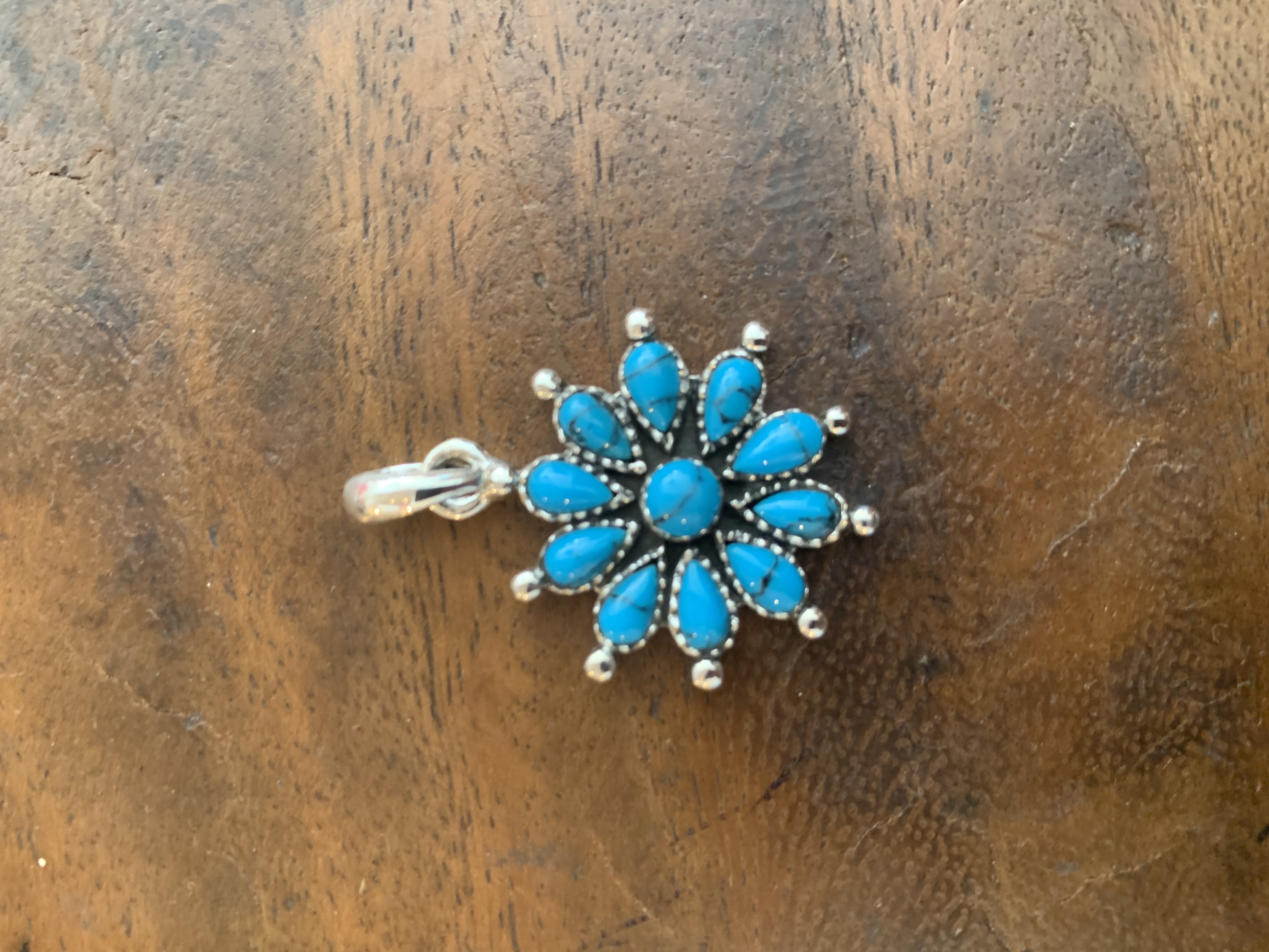 PENDENTIF FLOWERS TURQUOISE