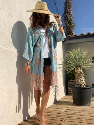 Kimono Iwoa Brodé Bleu Ciel 